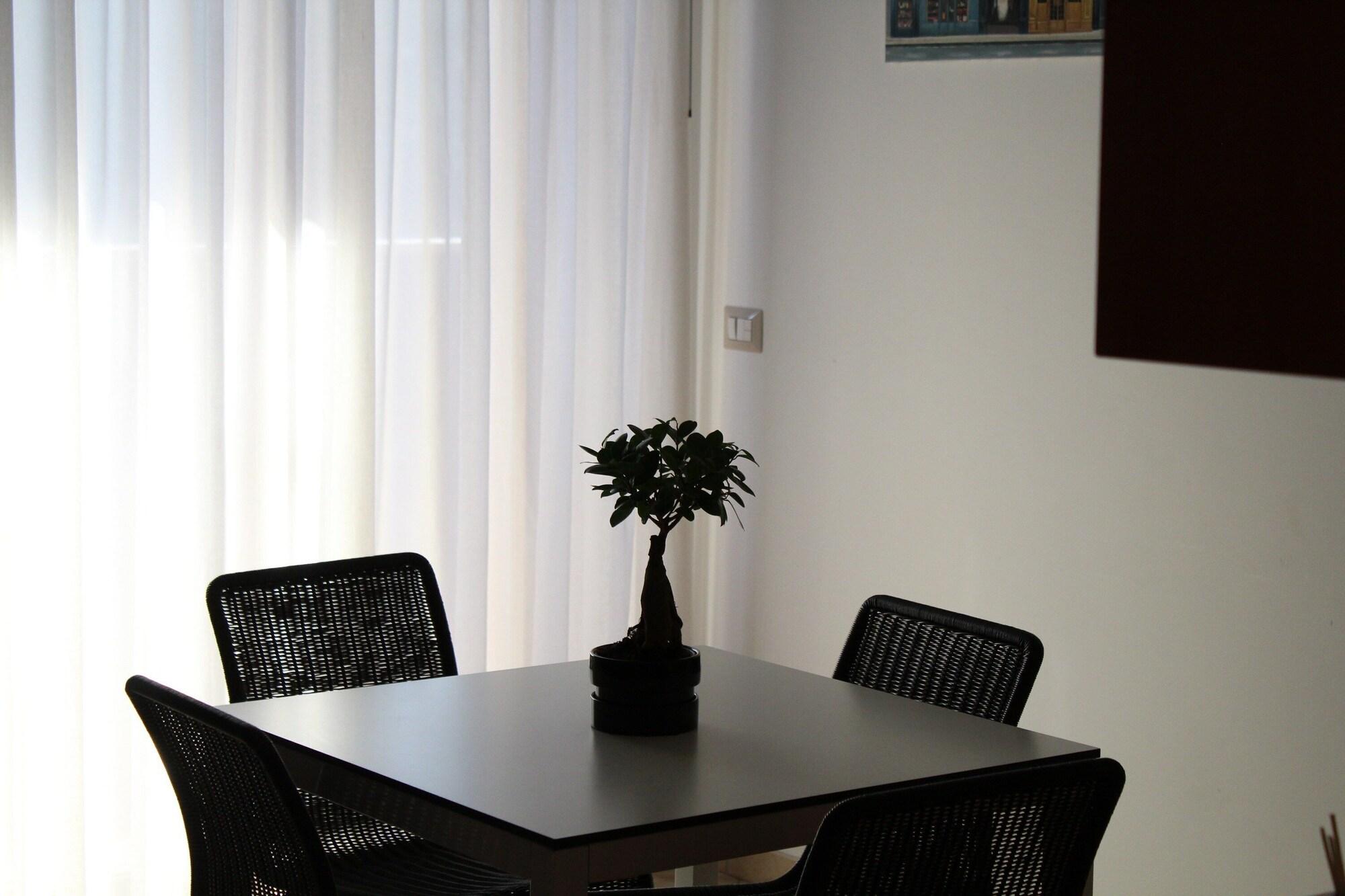 No Tag Urban Hotel ตรานิ ภายนอก รูปภาพ