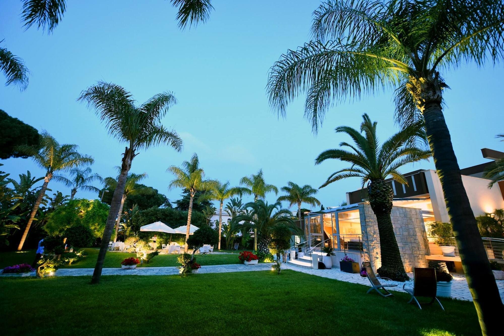 No Tag Urban Hotel ตรานิ ภายนอก รูปภาพ