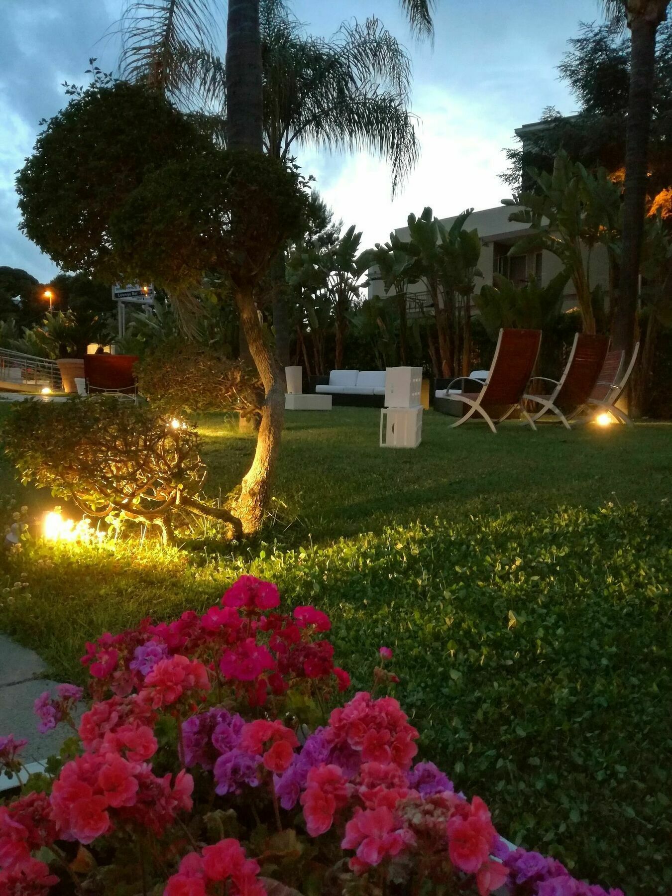 No Tag Urban Hotel ตรานิ ภายนอก รูปภาพ
