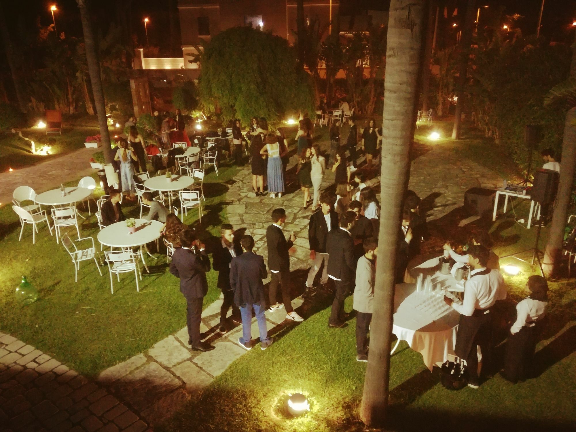 No Tag Urban Hotel ตรานิ ภายนอก รูปภาพ